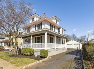 8 Reimer St, Raritan, NJ 08869