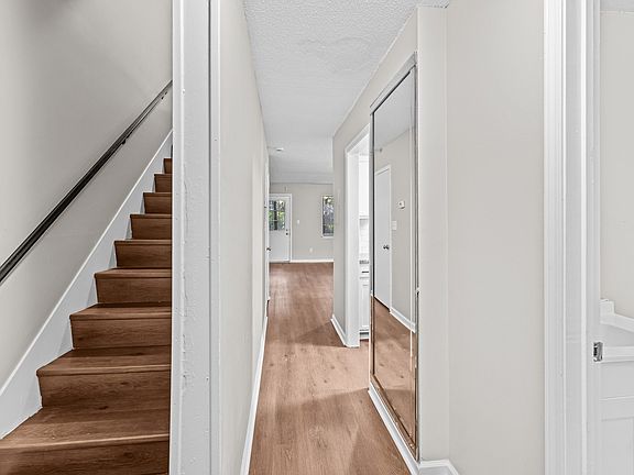 2nd image of 646 Valley Crest Dr