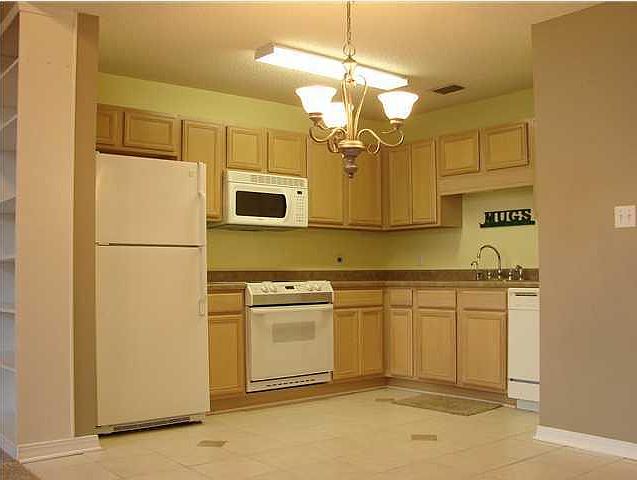 1st image of 1354 Redwood Ln #D-2