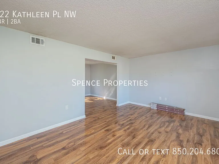 322 Kathleen Pl NW — Photo 15