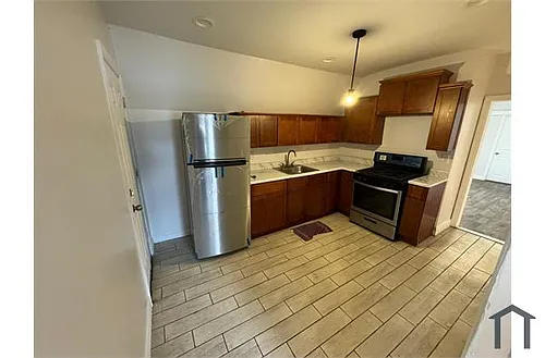 178 Seymour Ave #3 Photo 1