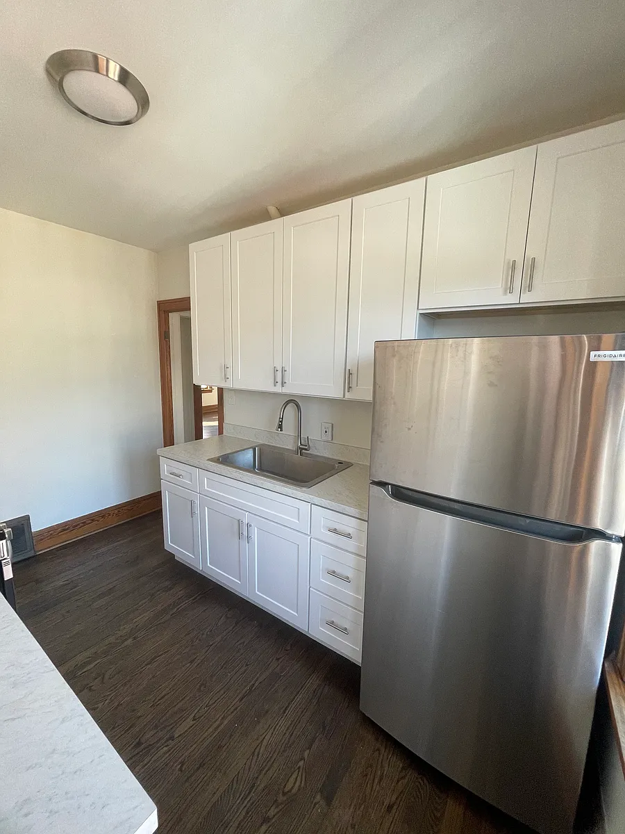 Building Photo - 115 N Myrtle Ave #2F