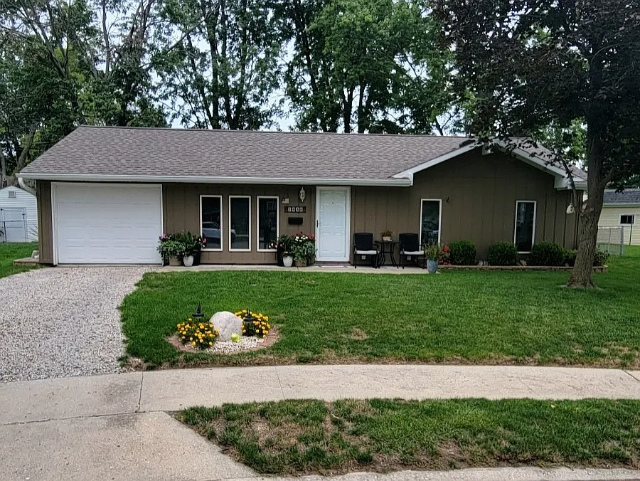 2438 De Loach Ct photo 1