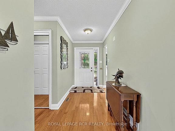 5th image of 60 Riverview Rd