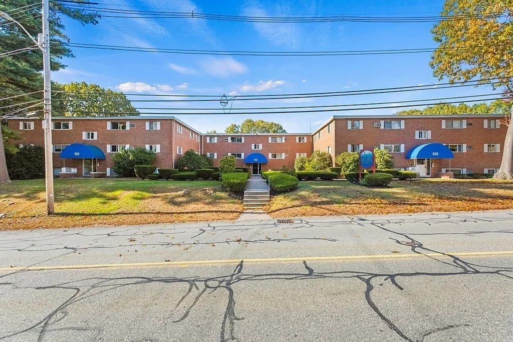 1 bed, 1.0 bath, 780 sqft, $1,900 — Photo 3