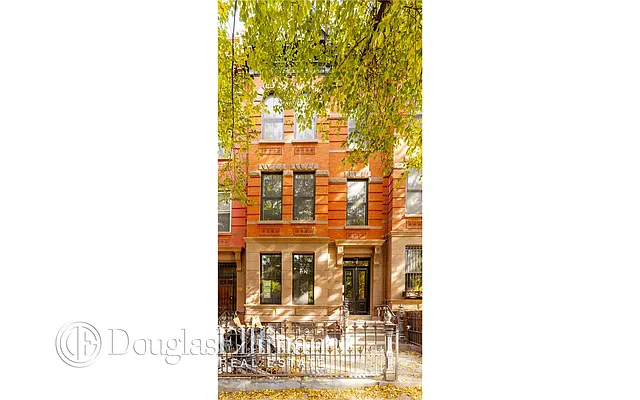 Sold by Douglas Elliman | media 20