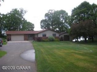 1308 E Lake Geneva Rd NE, Alexandria, MN 56308