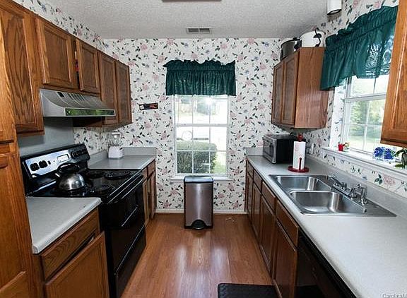 4th image of 6312 Summer Oaks Dr