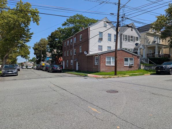 554 Brace Ave