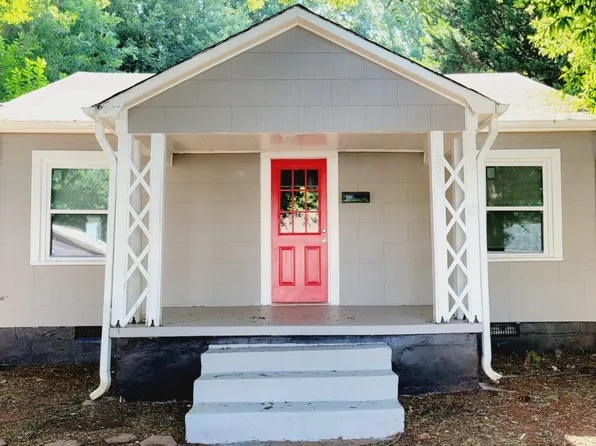 1029 Caldwell St, Statesville, NC 28677