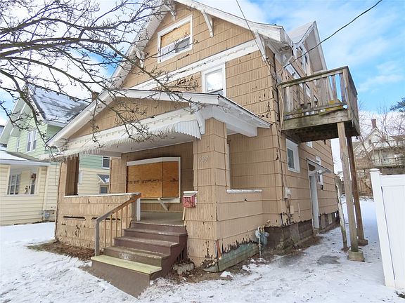 3rd image of 527 South St