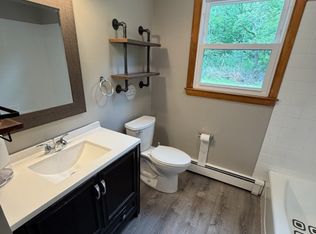 330-1 Swains Pond Ave #1A, Melrose, MA 02176