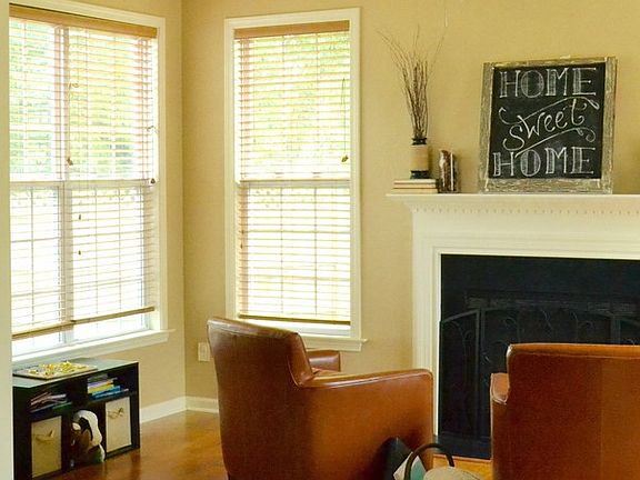 5th image of 15 Meadow Walk Ct