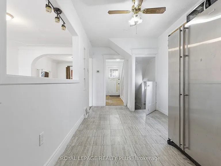 115 Kensington Ave N — Photo 10