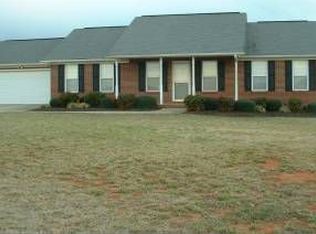 312 Vista View Ct, Wellford, SC 29385