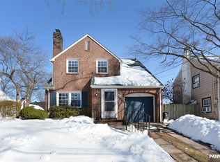 87 Grayson Pl, Teaneck, NJ 07666