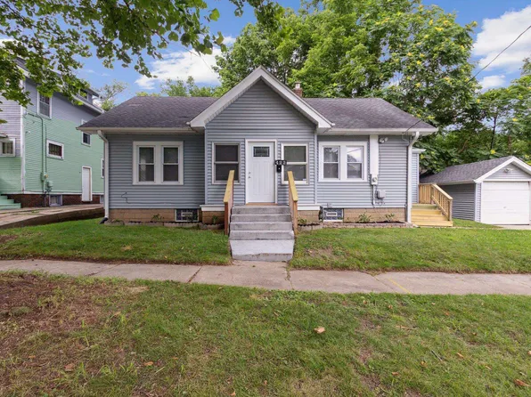 422 Miriam Ave, Rockford, IL 61101