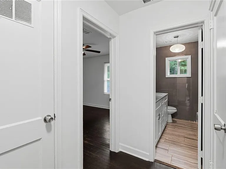 2035 Miriam Ln — Photo 20