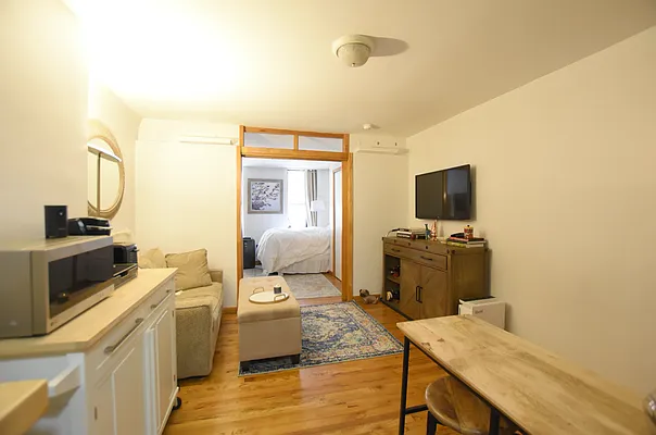 Rented by REAL New York | media 4