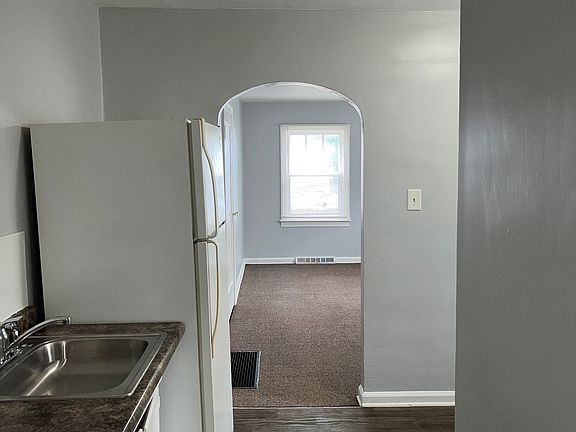 5th image of 1306 N Chester Ave