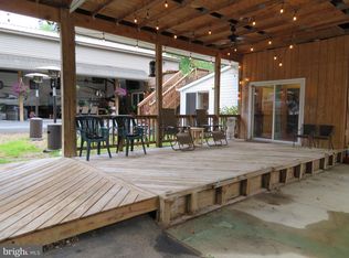 53 Five Butterfly Blvd, Falling Waters, WV 25419