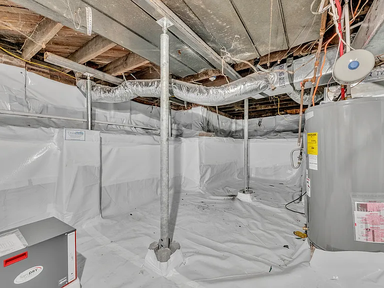2348 Court R — Photo 21