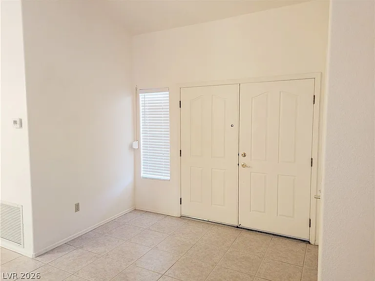 9433 Quail Ridge Dr — Photo 2