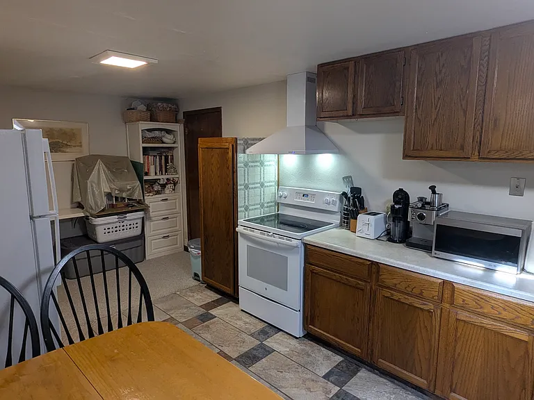 1940 Larkspur Dr #1 — Photo 8