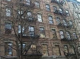 250 E 7th St, New York, NY 10009