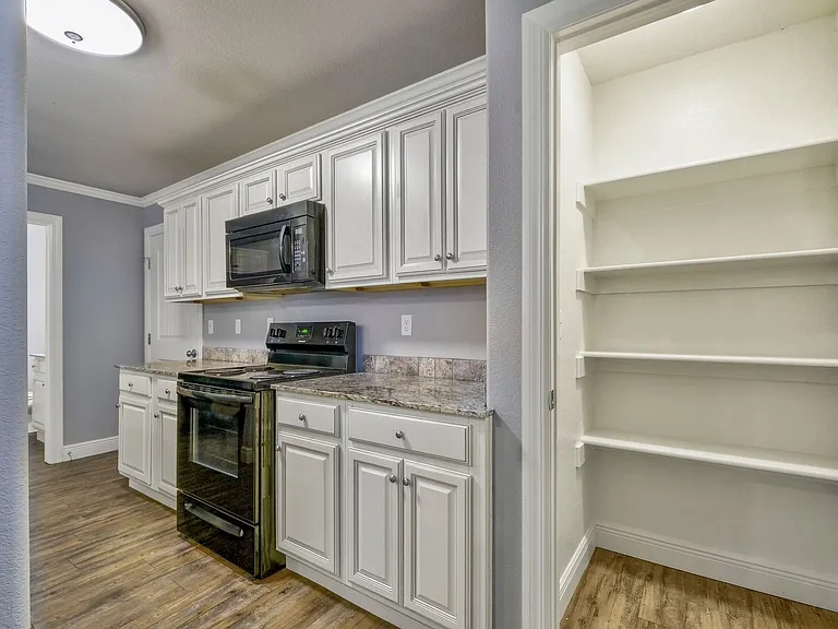 4064 W Santa Maria Ln — Photo 8