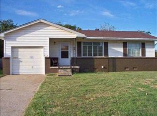 918 Buck Dr, Shawnee, OK 74801