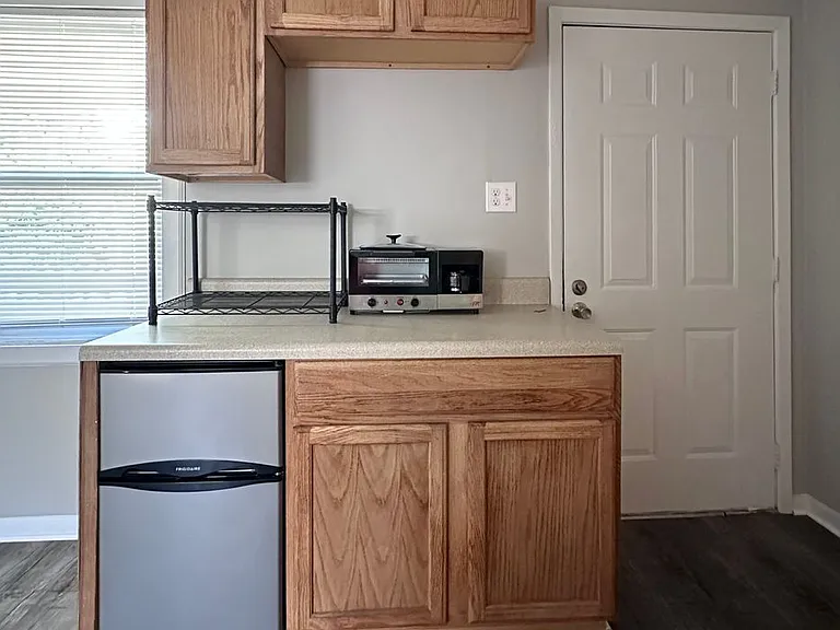 204 Courtyard Cir — Photo 46