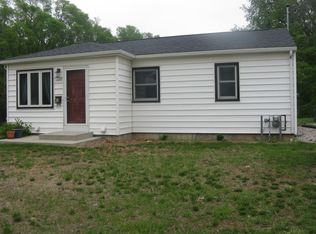 1220 7th St, Gilbertville, IA 50634