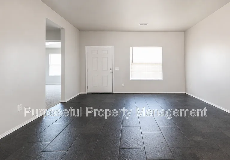 1809 W Antler Way — Photo 5