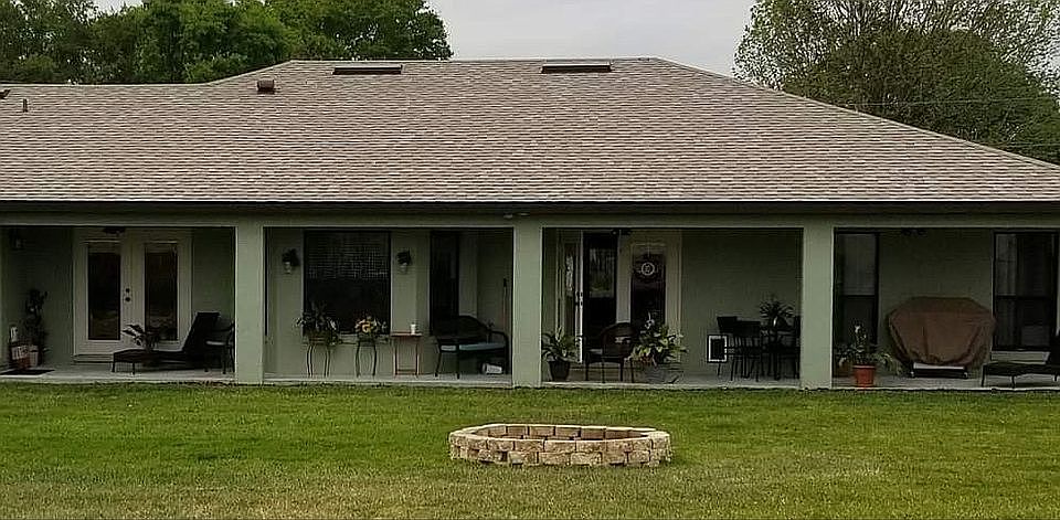 2nd image of 3823 Muncie Rd