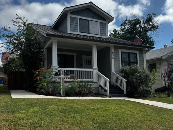 935 W Craig Pl #102, San Antonio, TX 78201