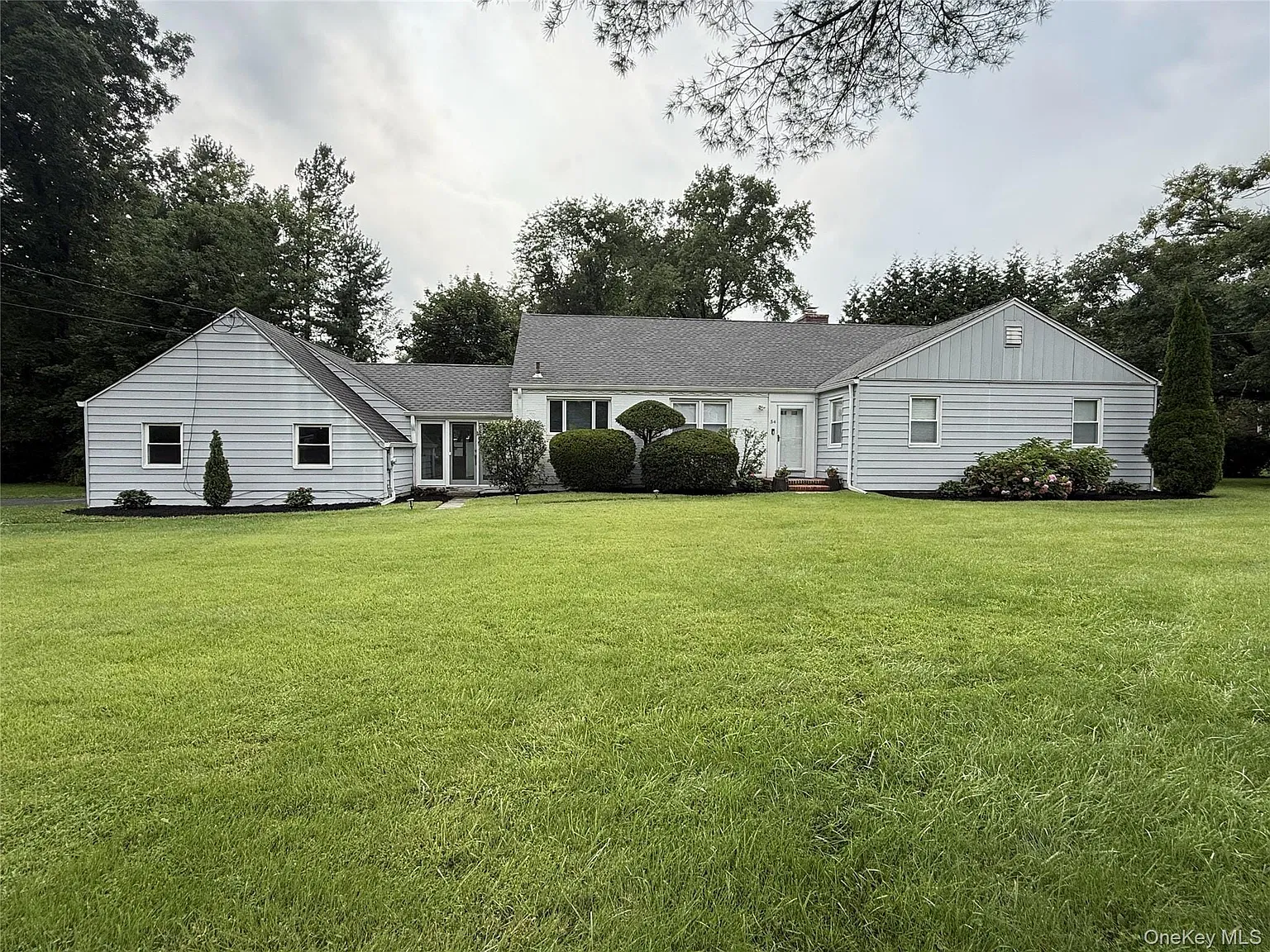 3 bed, 2.5 bath, 1558 sqft, $7,000 — Photo 1