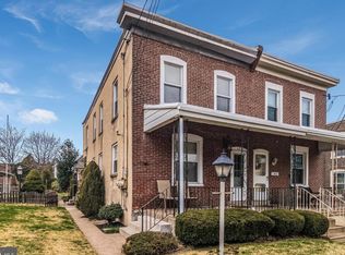 17 Park Ave FLOOR 2, Jenkintown, PA 19046