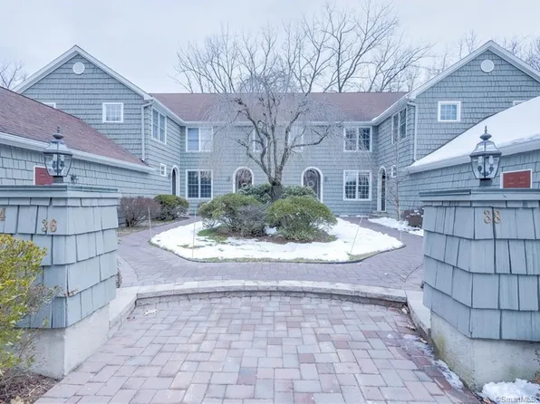 34 Harwich Lane #34, West Hartford, CT 06117