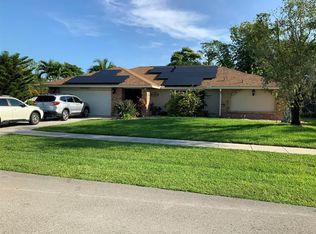 14447 Stirrup Ln, Wellington, FL 33414