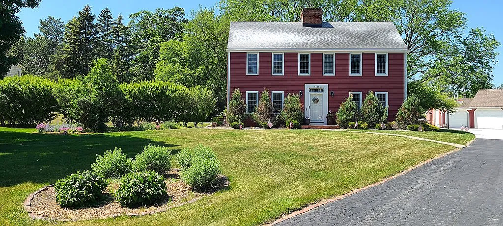 5420 Deerfield Rd photo 1