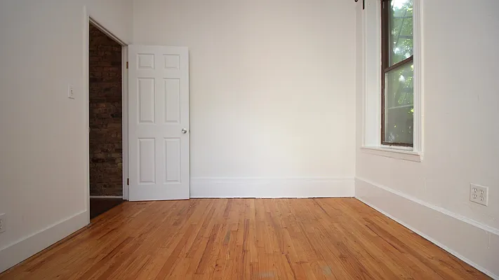 Rented by Nooklyn NYC LLC | media 19