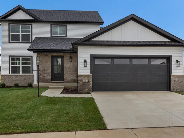 10 Prairie Trl, Monticello, IL 61856