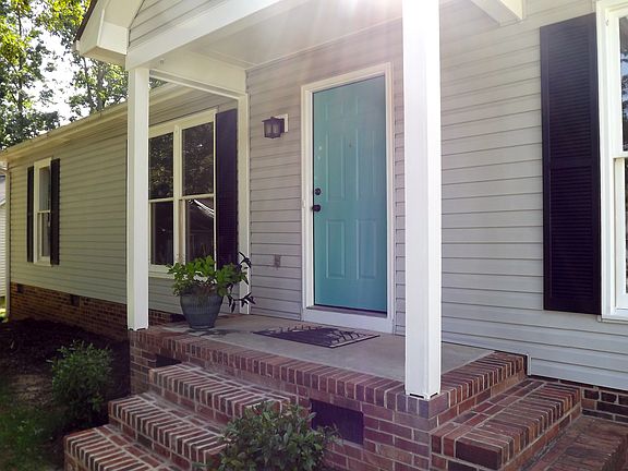 2nd image of 18 Wooddale Ct