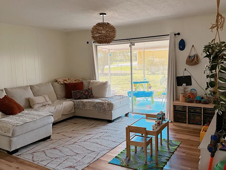 1515 Orangewood Dr — Photo 16