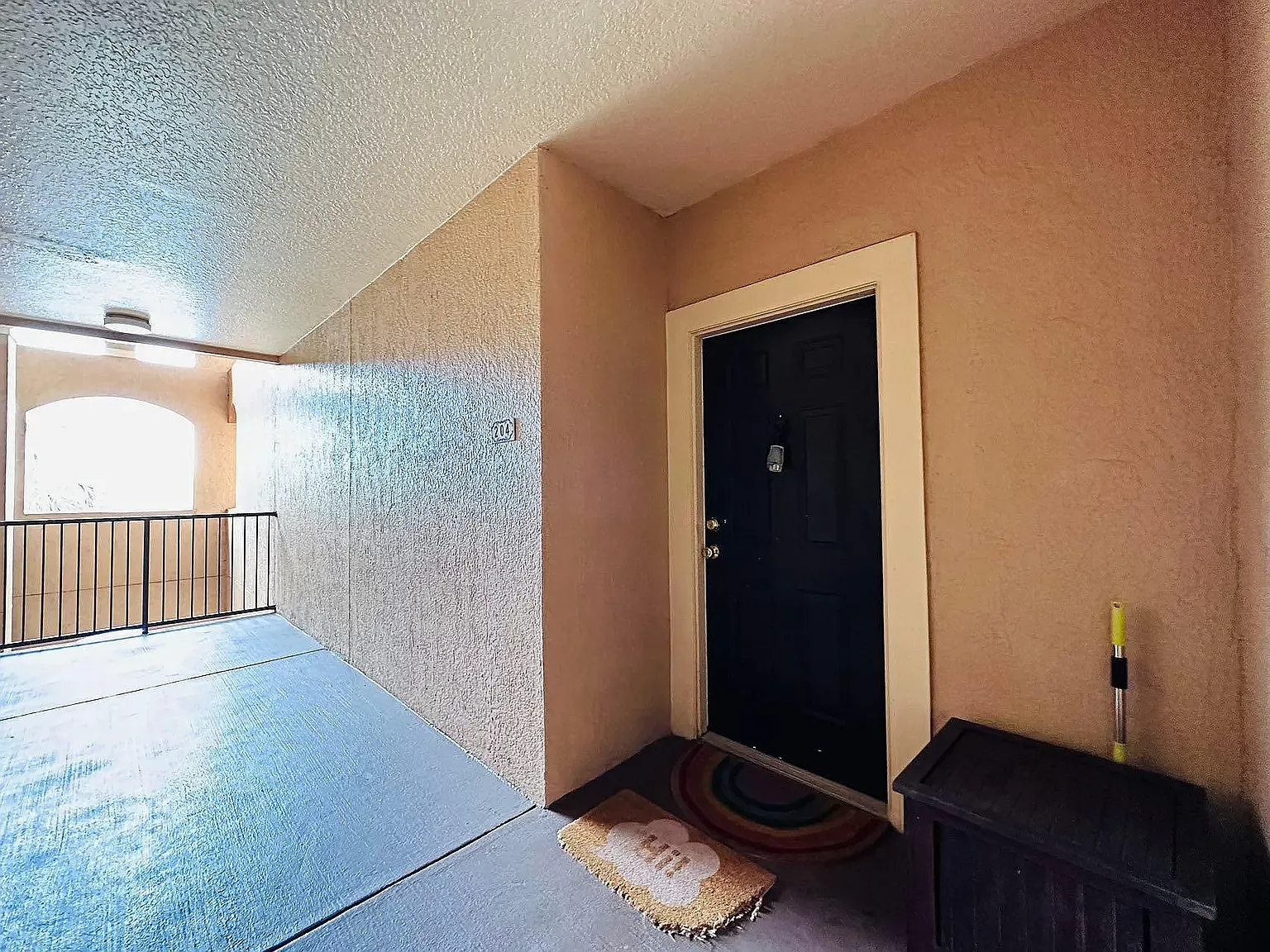 2 bed, 1274 sqft, $1,745 — Photo 2
