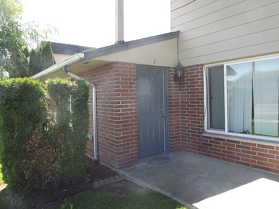 5th image of 1710 Valley Ave E APT A1