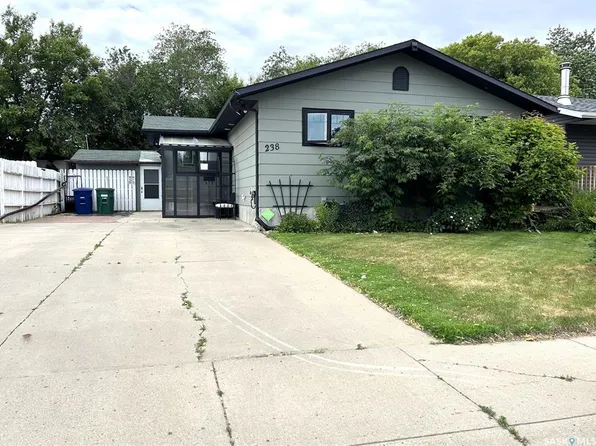 238 Nesbitt CRESCENT, Saskatoon, SK S7L 6E7