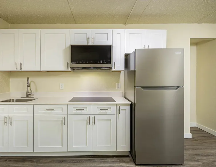 Broadview Apartments — Photo 3