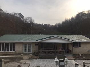 4154 8th Street Rd, Huntington, WV 25701